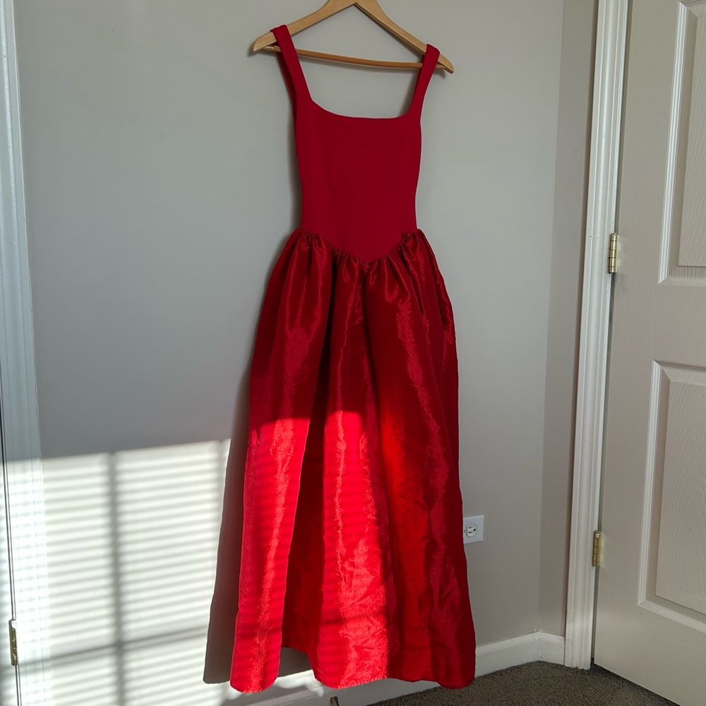 Viral Delfi Collective Red Square-Neck Dress
